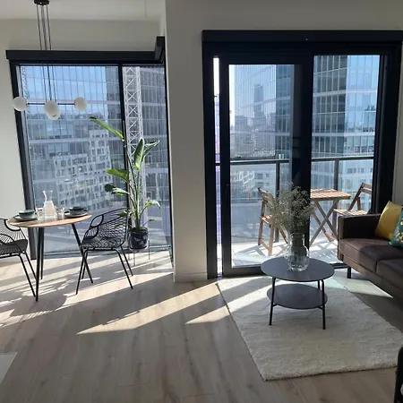 Towarowa Towers Lofts Lejlighed